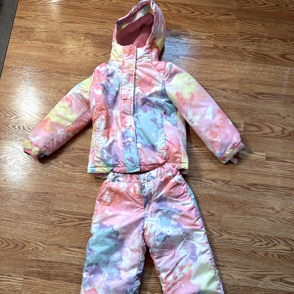 Children’s Place Snowsuit size 5/6T - 3 in 1 Jacket